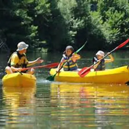 Castle Near Agen With Shared Pool Saint-Caprais-de-Lerm